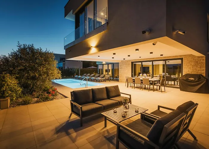 Roko By Awaytocroatia Kaštelir