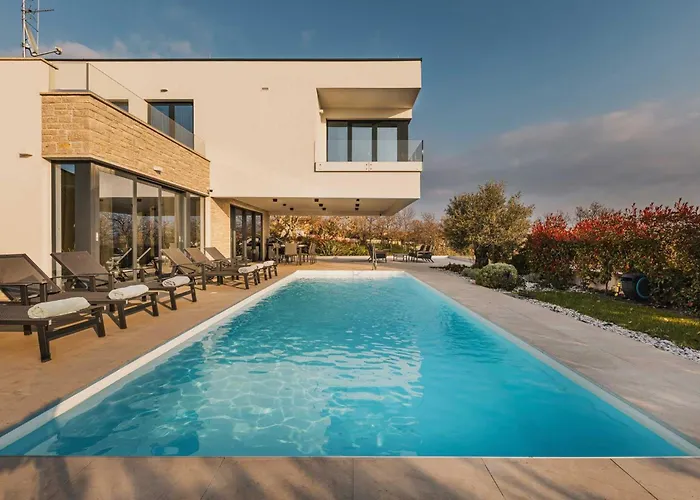 Roko By Awaytocroatia